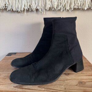 90s Vintage DKNY Black Genuine Suede Fabric Square Toe Flare Block Heel Size 7
